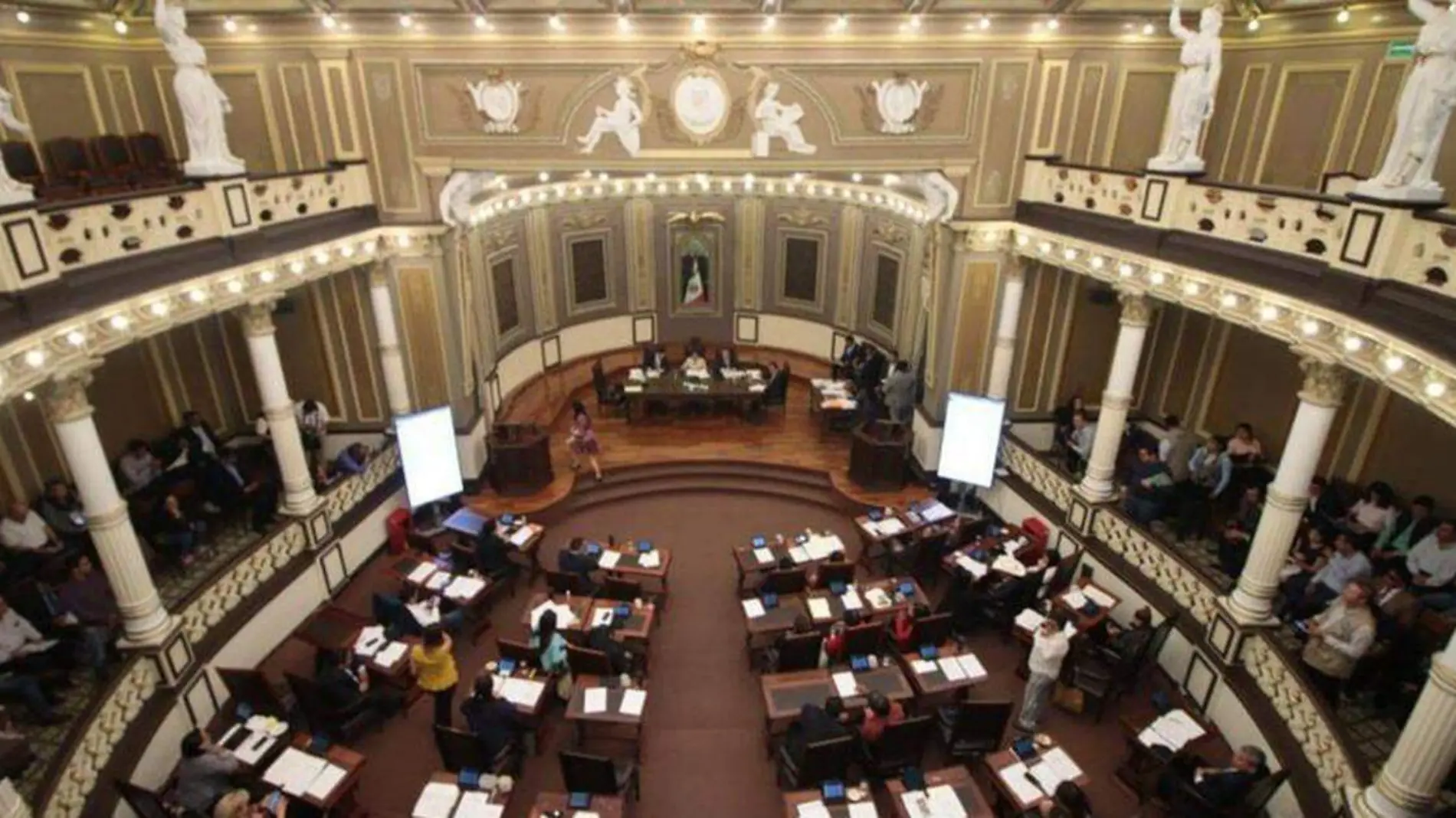 El 40 por ciento de los diputados incumplen con la obligación de establecer casas de vinculación para atender a los ciudadanos